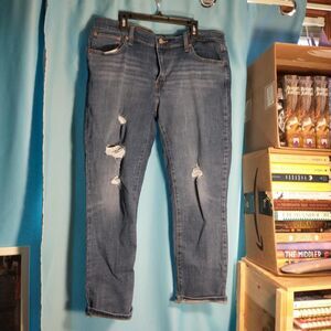 Levi's Women's Ripped Boyfriend Jeans Size 31